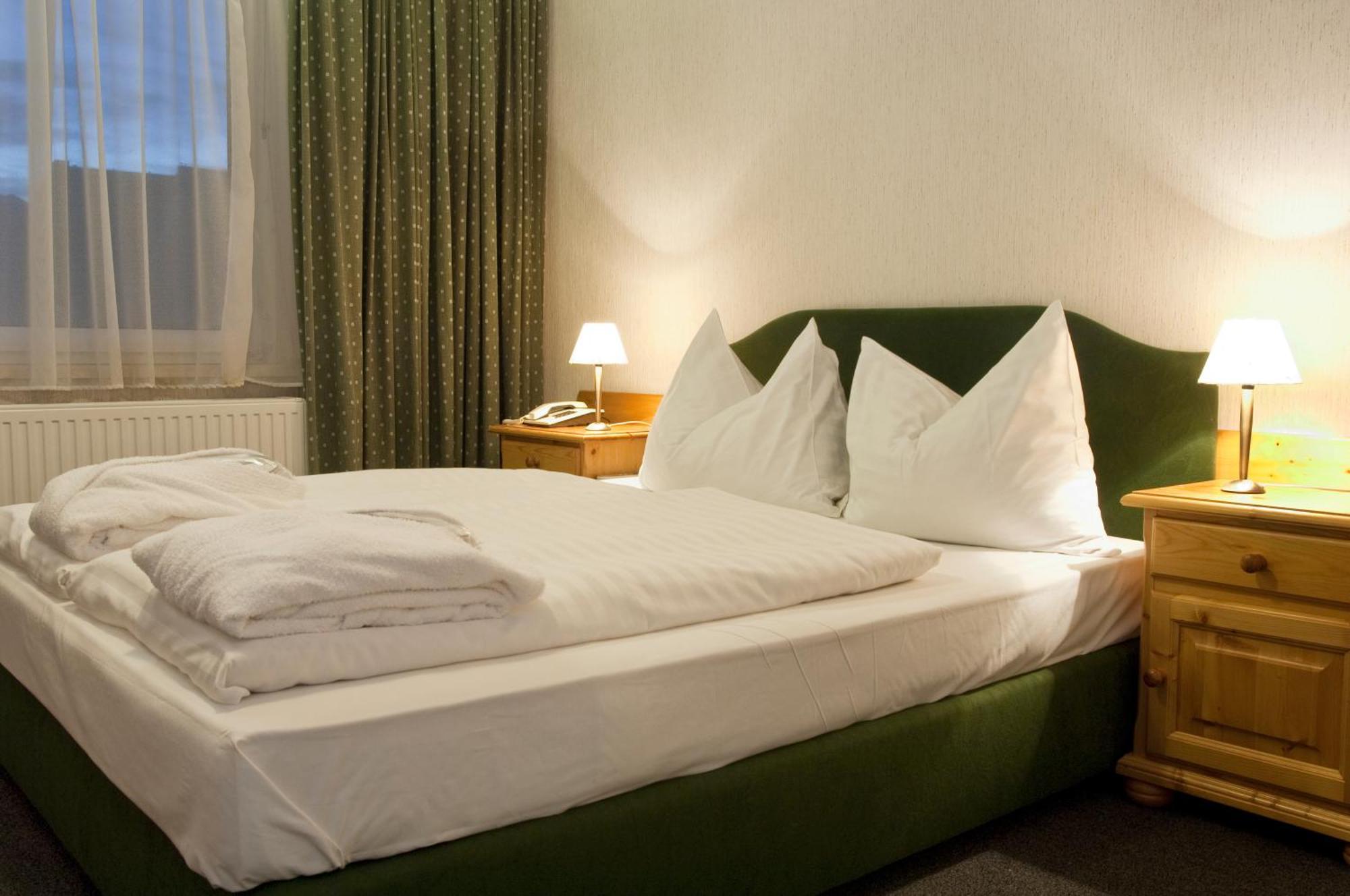 Aktivhotel Weisser Hirsch 4*